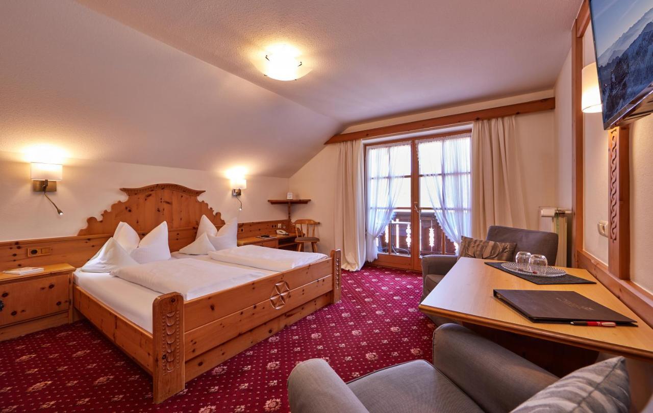 Landhotel Zum Bad Krün Esterno foto