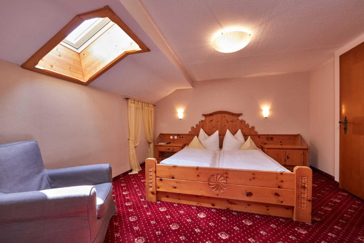 Landhotel Zum Bad Krün Esterno foto