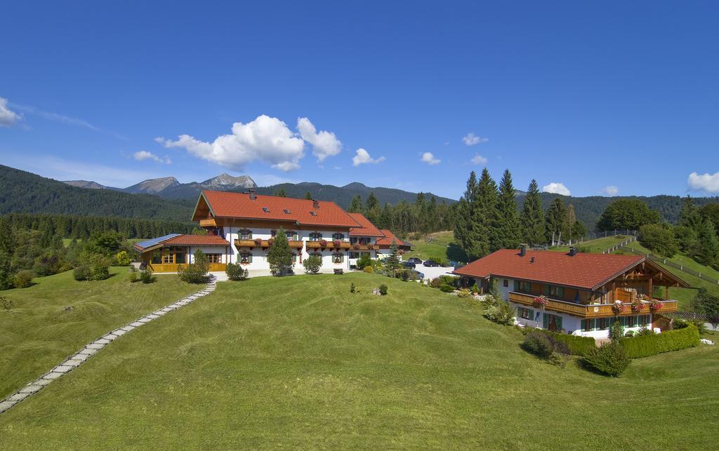 Landhotel Zum Bad Krün Esterno foto