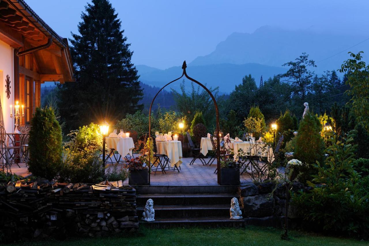 Landhotel Zum Bad Krün Esterno foto
